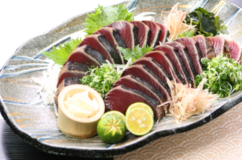 Katsuo no Tataki (seared bonito)